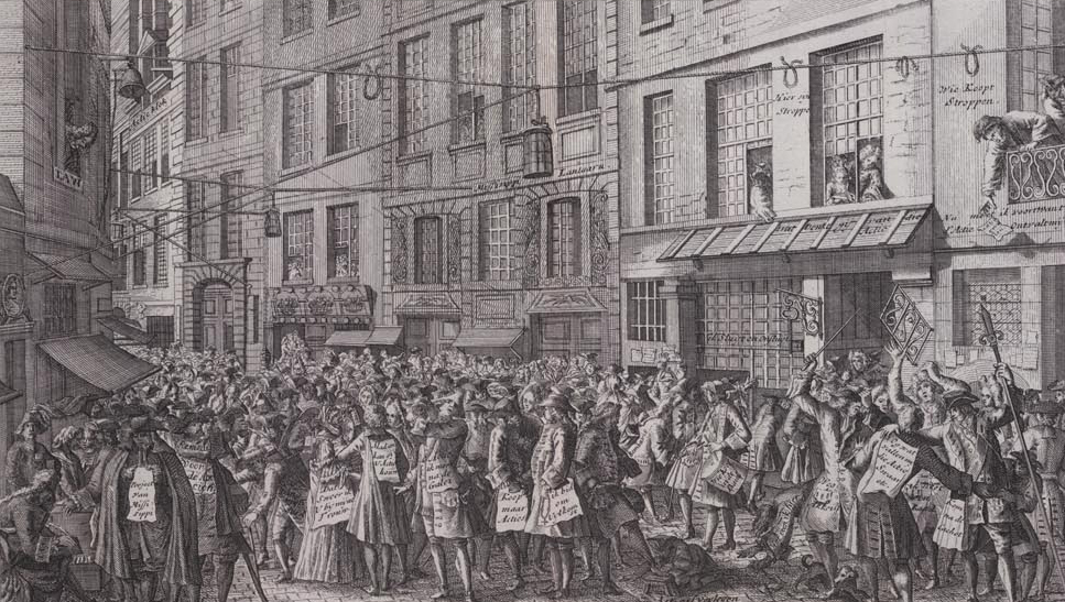 A crowded street in Paris