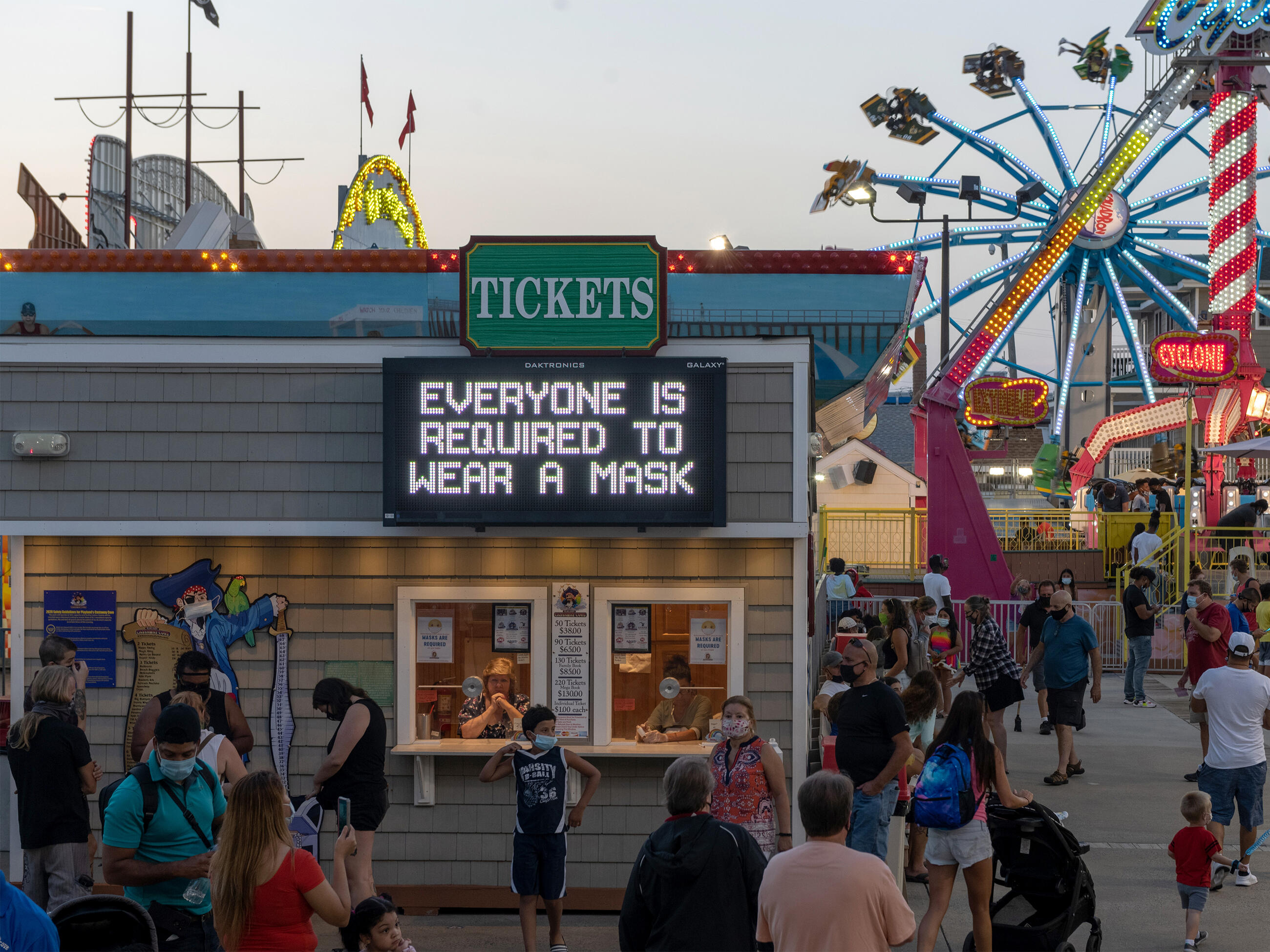 Theme parks find guests reluctant to return during COVID-19 pandemic