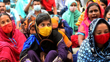 Garment workers demonstrating in Dhaka, Bangladesh, on September 20, 2020. Photo: Mamunur Rashid/NurPhoto via Getty Images.