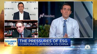 Vivek Ramaswamy and Jeffrey Sonnenfeld appearing on CNBC’s Squawk Box in October 2022.