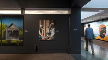 Visitor at the Memphis Brooks Museum of Art