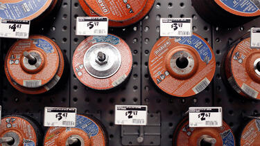 A display at a Home Depot in Louisville, Kentucky. Photo: Luke Sharrett/Bloomberg via Getty Images.